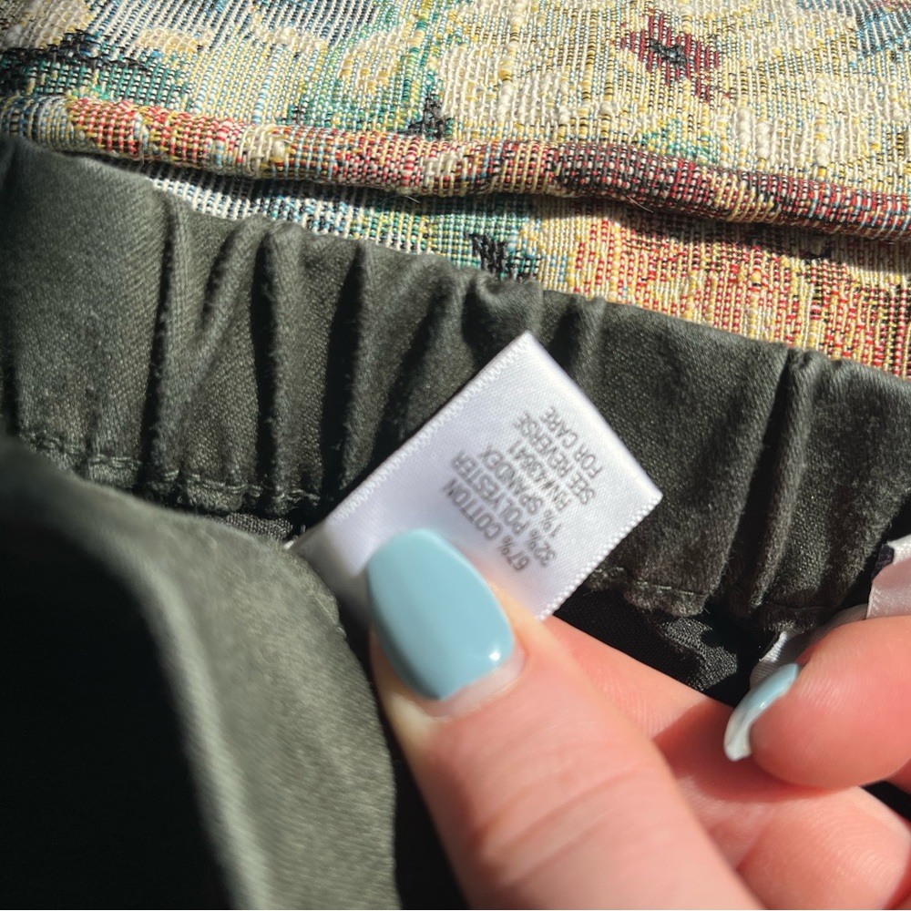 Pants - Picture 8 of 9